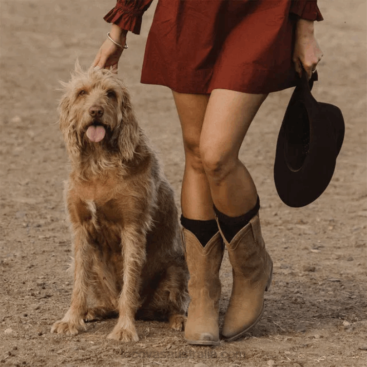 Women Almond Suede The Sadie Tecovas 62NN132